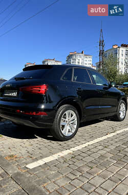 Внедорожник / Кроссовер Audi Q3 2016 в 