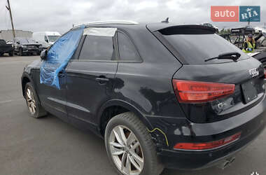 Внедорожник / Кроссовер Audi Q3 2017 в 