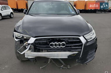 Внедорожник / Кроссовер Audi Q3 2017 в 