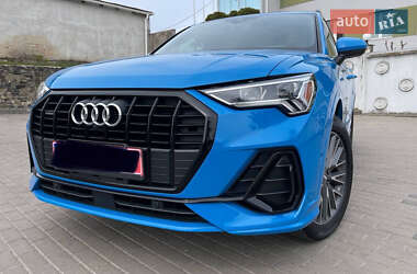 Внедорожник / Кроссовер Audi Q3 2020 в 