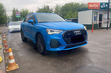 Позашляховик / Кросовер Audi Q3 2020 в Києві