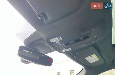 Внедорожник / Кроссовер Audi Q3 2020 в 