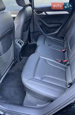 Внедорожник / Кроссовер Audi Q3 2018 в 