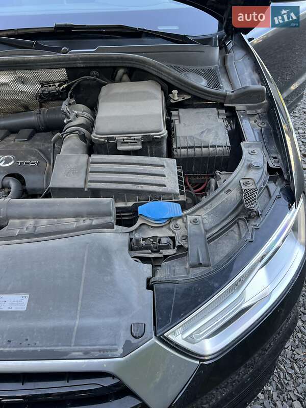 Внедорожник / Кроссовер Audi Q3 2018 в Луцке