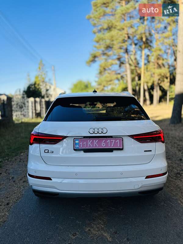 Внедорожник / Кроссовер Audi Q3 2019 в Лубнах