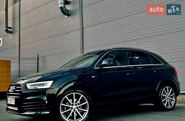 Внедорожник / Кроссовер Audi Q3 2016 в 