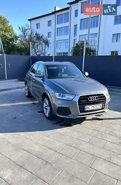 Внедорожник / Кроссовер Audi Q3 2015 в Самборе