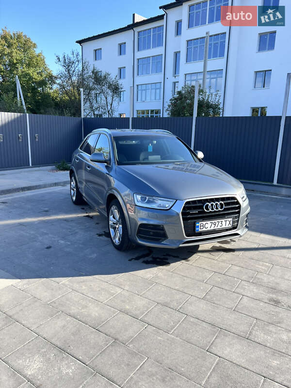 Внедорожник / Кроссовер Audi Q3 2015 в Самборе