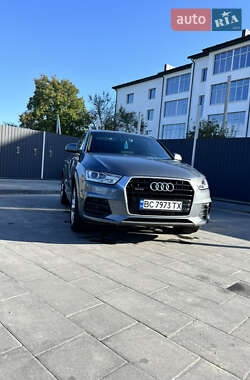 Внедорожник / Кроссовер Audi Q3 2015 в 