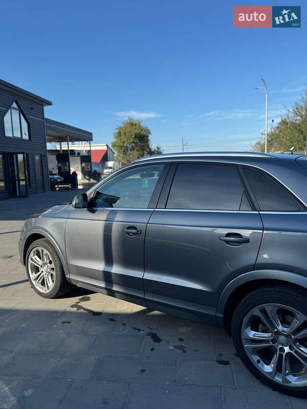 Внедорожник / Кроссовер Audi Q3 2015 в Самборе