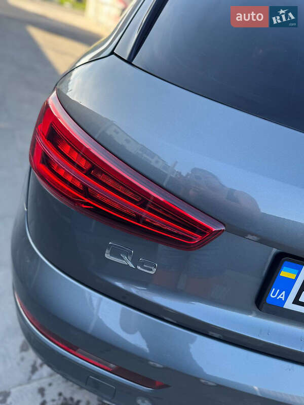 Внедорожник / Кроссовер Audi Q3 2015 в Самборе