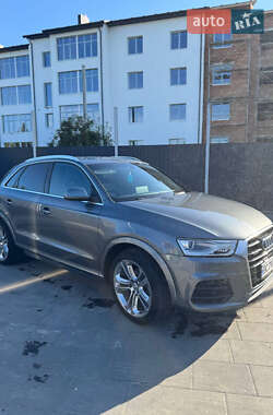 Внедорожник / Кроссовер Audi Q3 2015 в Самборе