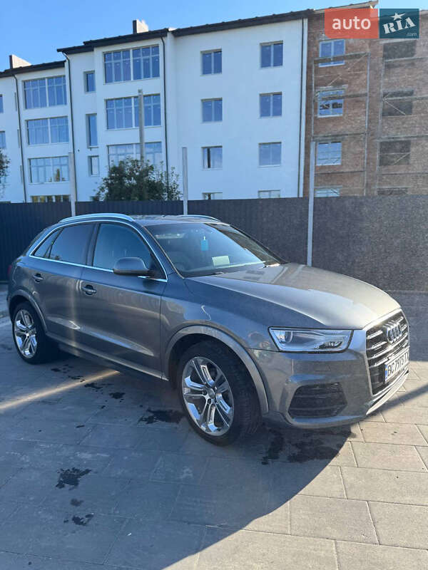 Внедорожник / Кроссовер Audi Q3 2015 в Самборе