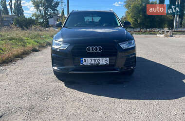 Позашляховик / Кросовер Audi Q3 2015 в Києві