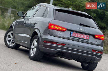 Внедорожник / Кроссовер Audi Q3 2015 в 