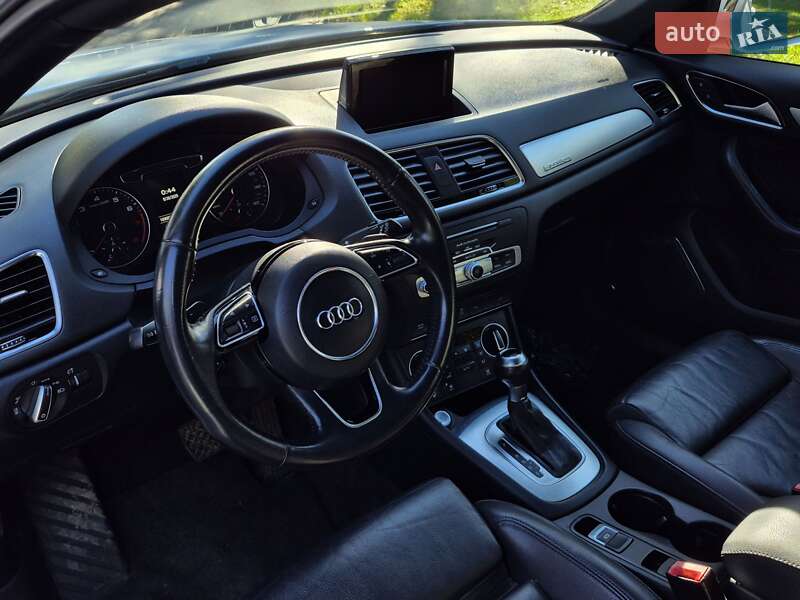 Позашляховик / Кросовер Audi Q3 2016 в Львові