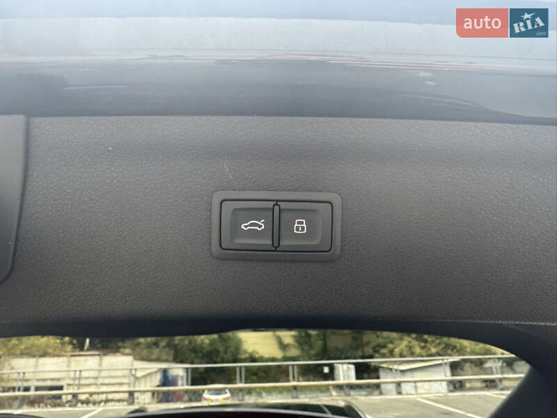 Внедорожник / Кроссовер Audi Q3 2017 в Киеве фото 20 Внедорожник / Кроссовер Audi Q3 2017 в Киеве