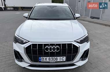 Внедорожник / Кроссовер Audi Q3 2020 в Каменец-Подольском