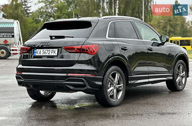 Внедорожник / Кроссовер Audi Q3 2023 в 