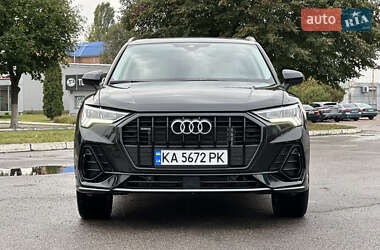 Внедорожник / Кроссовер Audi Q3 2023 в 