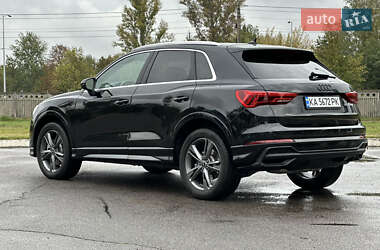 Внедорожник / Кроссовер Audi Q3 2023 в 
