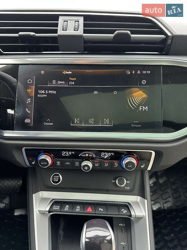 Позашляховик / Кросовер Audi Q3 2023 в Києві