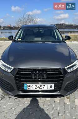 Внедорожник / Кроссовер Audi Q3 2017 в 