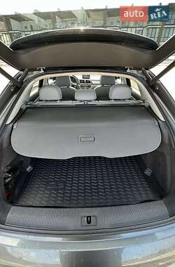 Внедорожник / Кроссовер Audi Q3 2017 в 