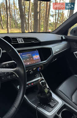 Внедорожник / Кроссовер Audi Q3 2019 в 