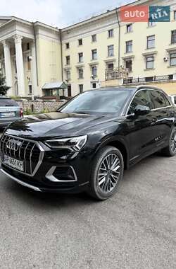 Позашляховик / Кросовер Audi Q3 2021 в Запоріжжі