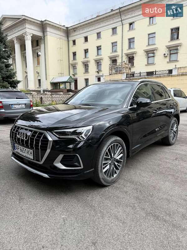 Audi Q3 2021
