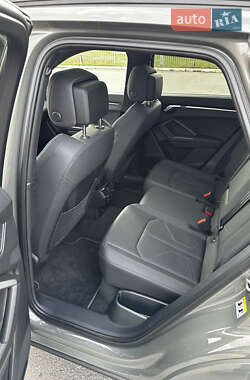 Внедорожник / Кроссовер Audi Q3 2021 в 