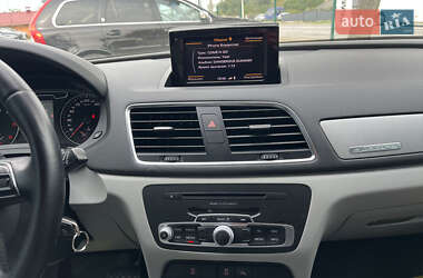 Внедорожник / Кроссовер Audi Q3 2012 в 