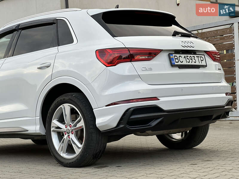 Позашляховик / Кросовер Audi Q3 2020 в Стрию
