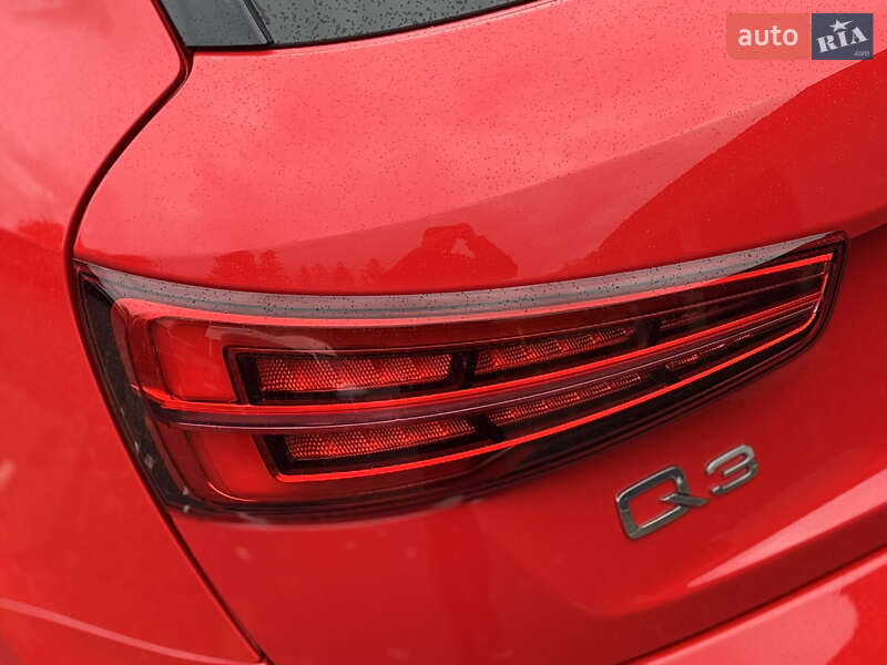 Внедорожник / Кроссовер Audi Q3 2016 в Черновцах