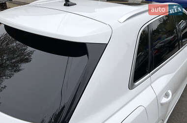 Позашляховик / Кросовер Audi Q3 2021 в 