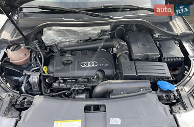 Внедорожник / Кроссовер Audi Q3 2014 в 