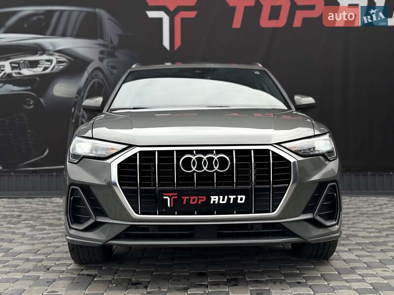 Позашляховик / Кросовер Audi Q3 2020 в Львові