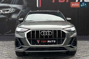 Внедорожник / Кроссовер Audi Q3 2020 в 
