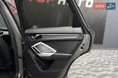 Внедорожник / Кроссовер Audi Q3 2020 в 