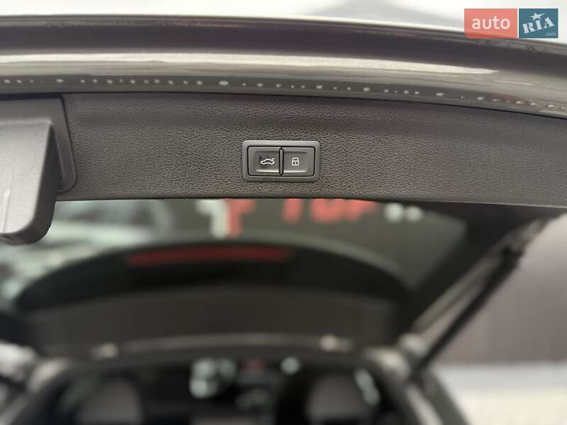 Позашляховик / Кросовер Audi Q3 2020 в Львові