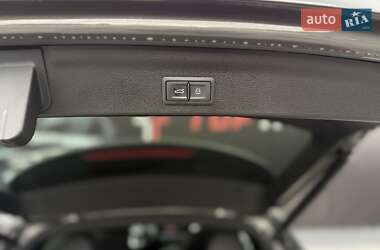Внедорожник / Кроссовер Audi Q3 2020 в 