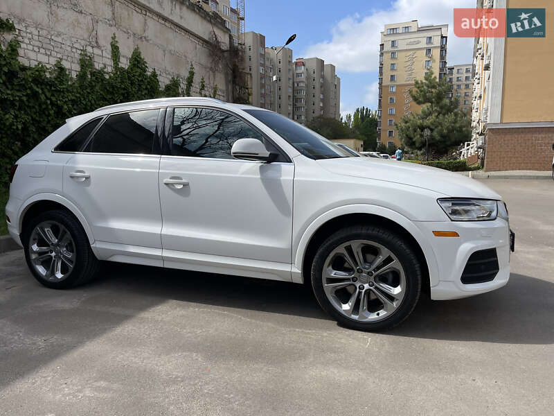 Позашляховик / Кросовер Audi Q3 2016 в Одесі