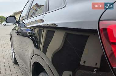 Позашляховик / Кросовер Audi Q3 2016 в 