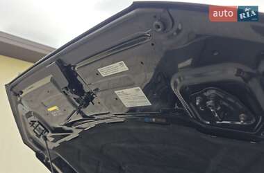 Позашляховик / Кросовер Audi Q3 2016 в 