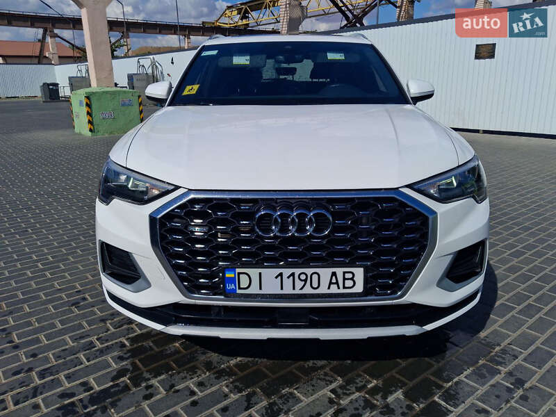 Внедорожник / Кроссовер Audi Q3 2019 в Одессе фото 11 Внедорожник / Кроссовер Audi Q3 2019 в Одессе