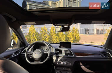 Внедорожник / Кроссовер Audi Q3 2017 в 