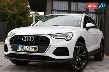 Позашляховик / Кросовер Audi Q3 2020 в 