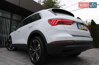 Позашляховик / Кросовер Audi Q3 2020 в 