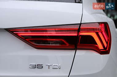 Позашляховик / Кросовер Audi Q3 2020 в 